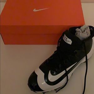 Men’s Baseball Spikes Nike